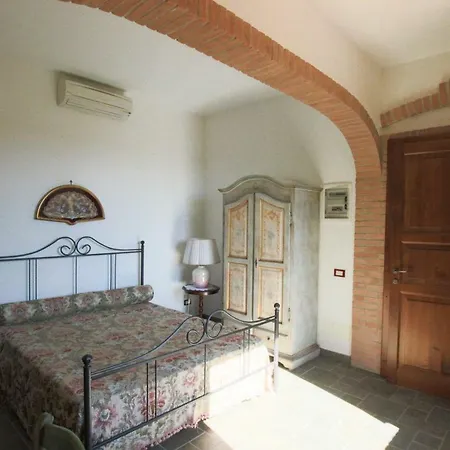 Farm stay Isa Follonica